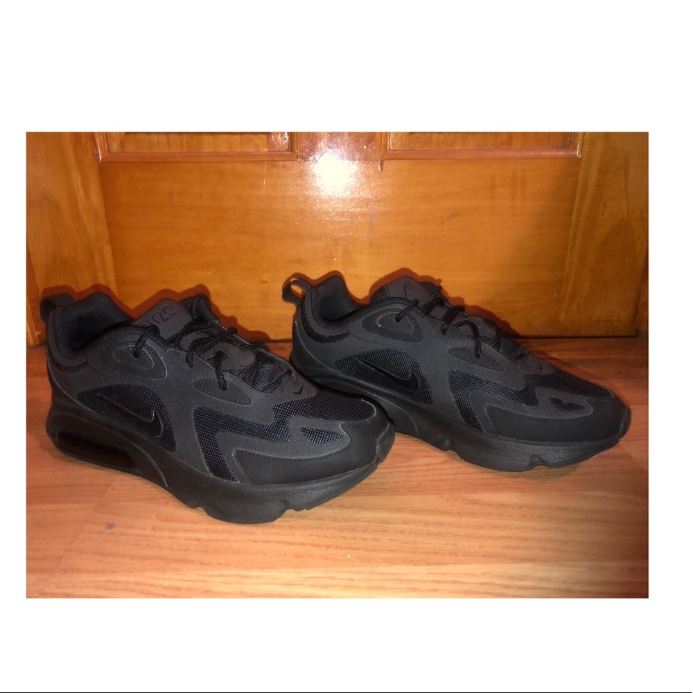 🛑 SOLD 👟Nike Air Max 200
